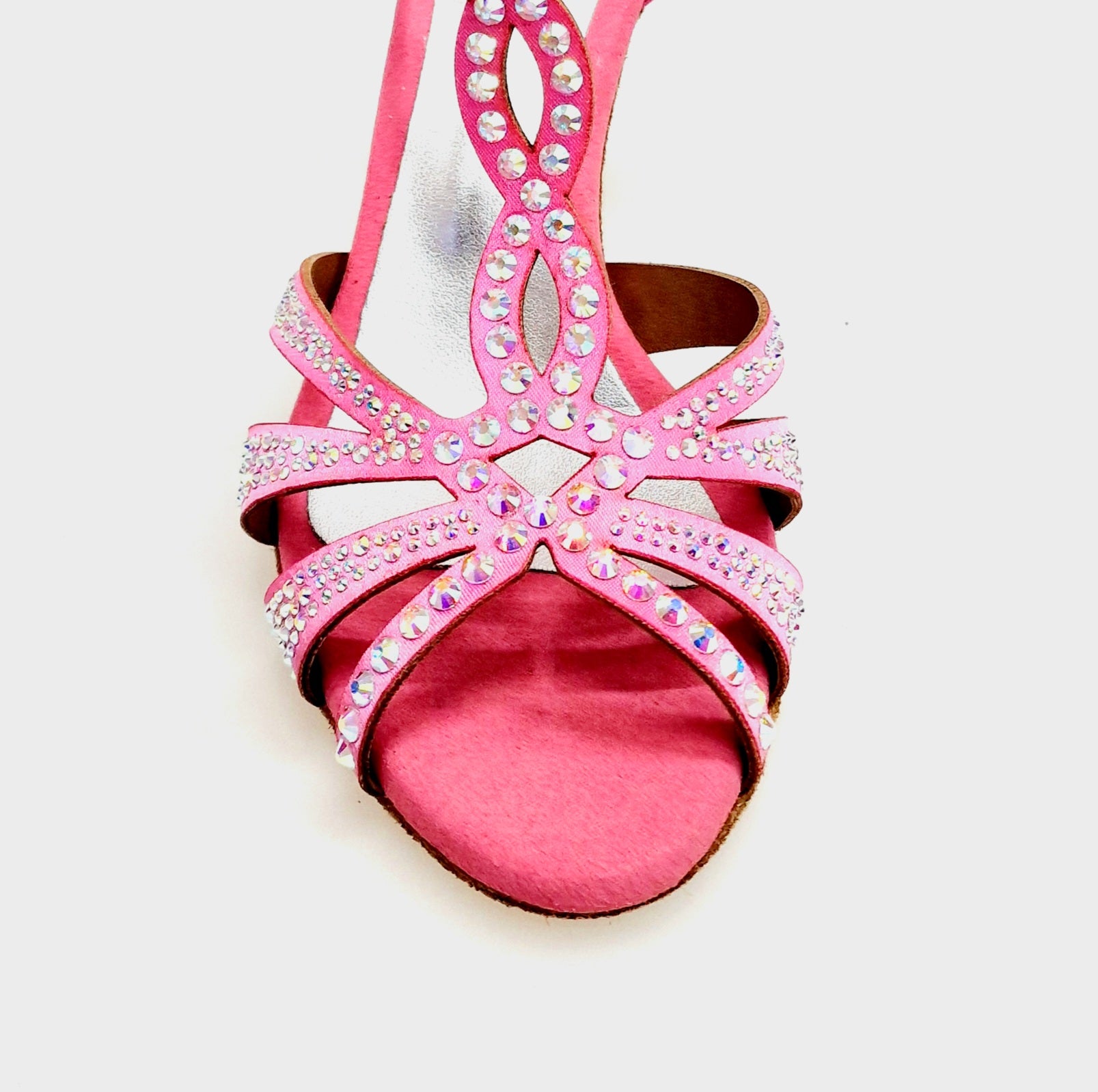 Scarpa da ballo in raso seta rosa fuxia ALESSIA Superb (L1) con Swarovski e tacco a rocchetto, marca Wish Dance Shop