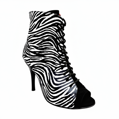Stivaletto Wish Dance Shop Alexis Zebra con zip, raso seta zebra, inserti in camoscio rosso, tacco a spillo in alluminio rosso.