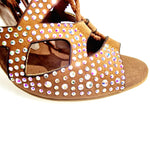 Load image into Gallery viewer, Olimpya Confort Plus - Sandalo a Tronchetto in Camoscio Beige con Swarovski Boreali e Tacco a Rocchetto
