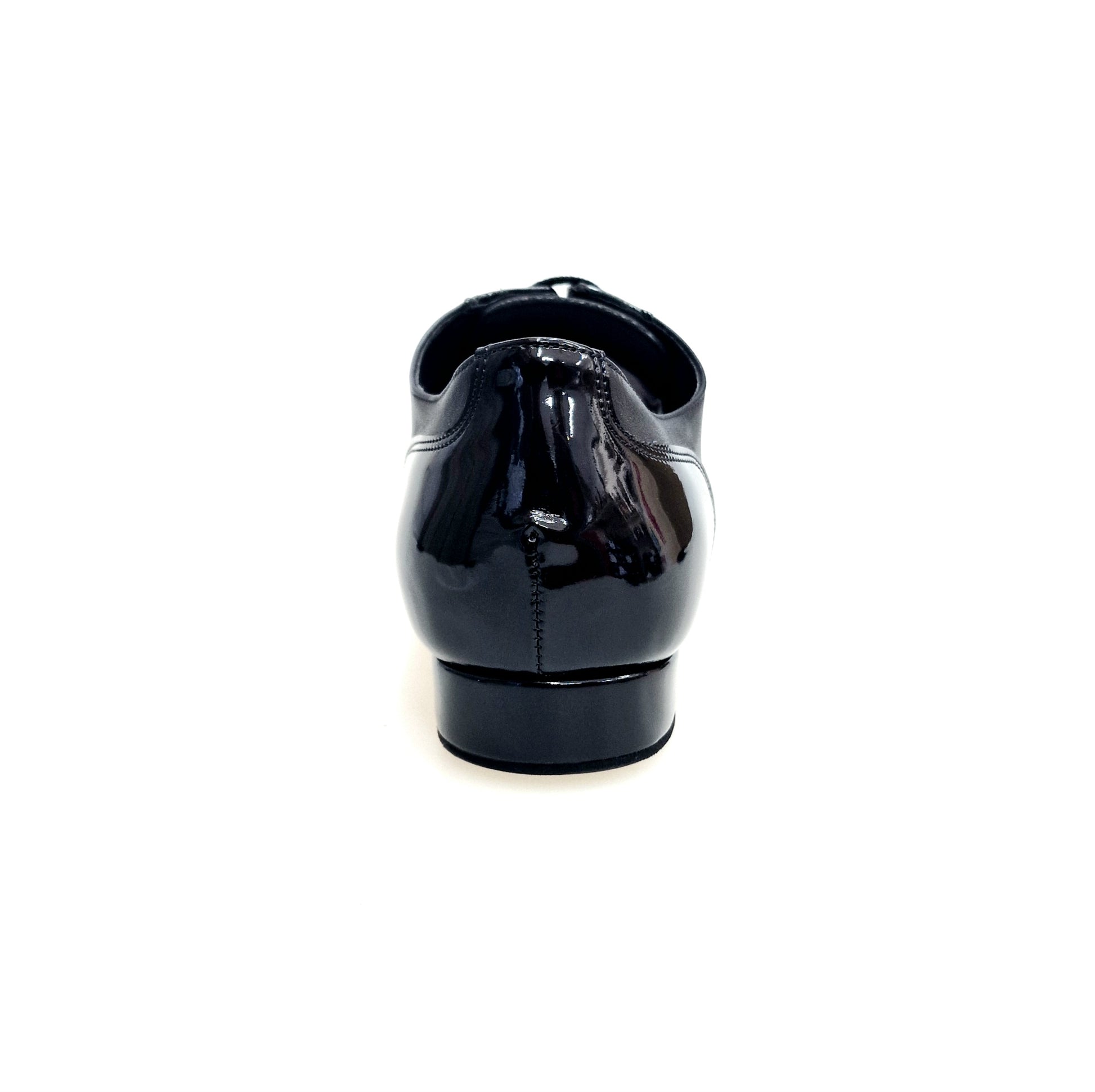 Scarpa da uomo Wish Dance Shop Arthur 870 LD Fo/Nu in pelle e vernice nera, modello Oxford con coda di rondine.