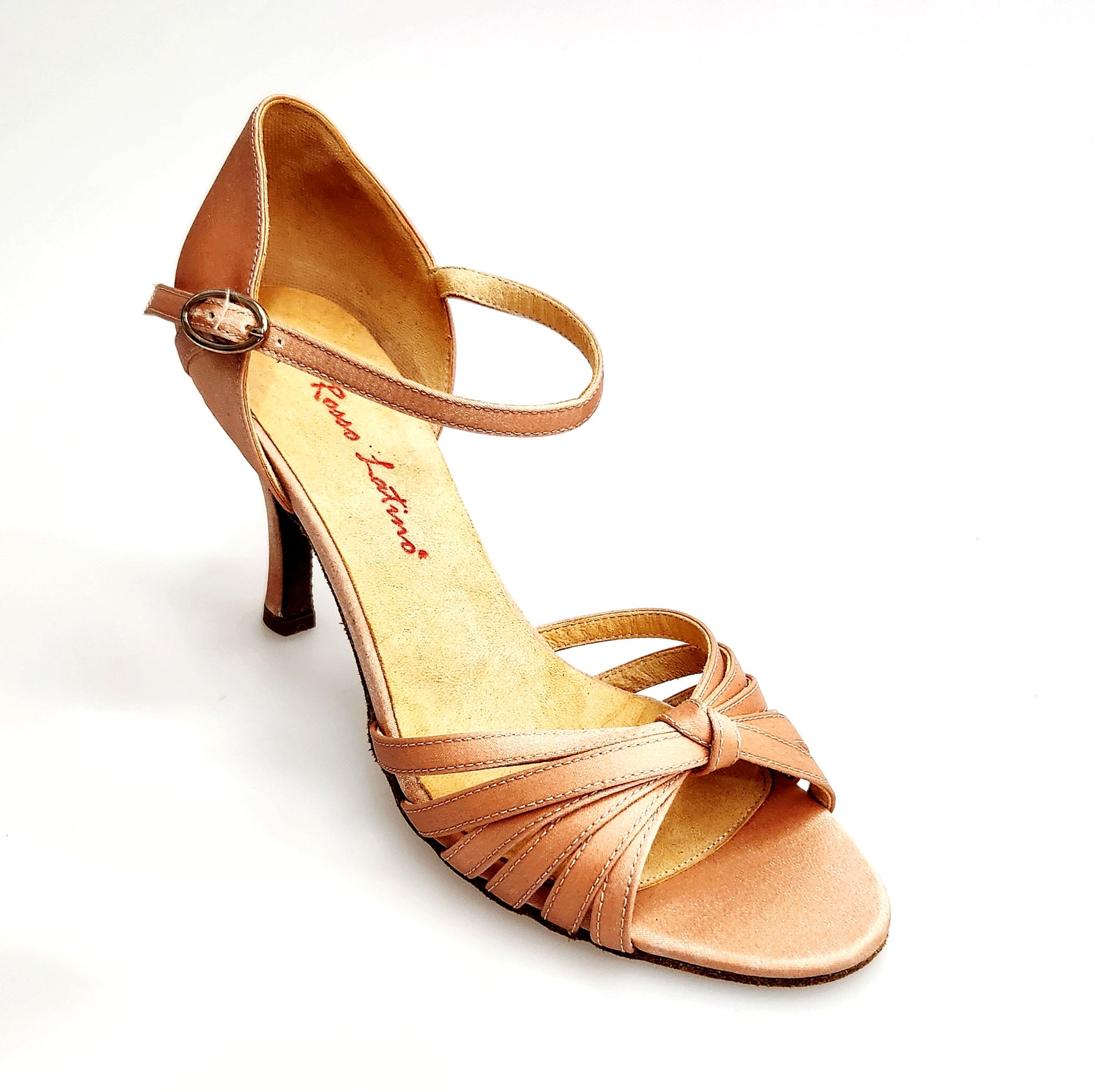 Scarpa da donna Wish Dance Shop Ginevra/6 con fascette in raso seta carne, tacco sottile e nodino, elegante e confortevole.