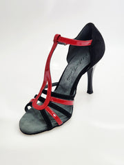 Carica immagine nella Galleria, DILETTA (R.L. T114 By WISH DANCE ) - Sandalo da Donna in Camoscio Nero Strisce sulla Pianta in Camoscio Nero e Vernice Rossa  con Tacco a Rocchettino Sottile Smaltato Nero
