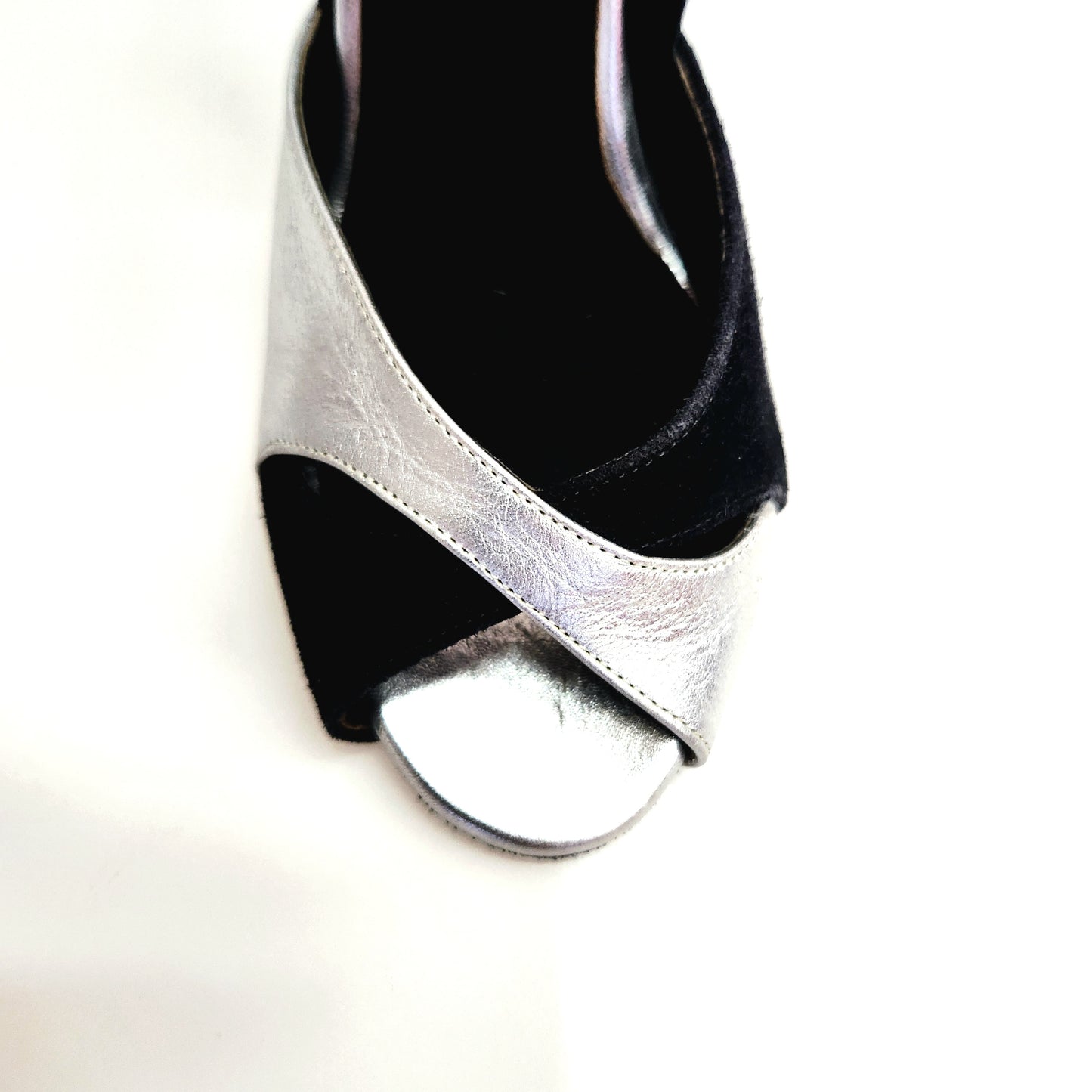 Sandalo donna Wish Dance AMINA F.533 in camoscio nero e pelle argento con tacco a spillo largo, dettagli eleganti e sofisticati
