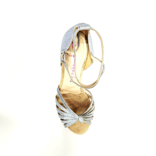 Scarpa da ballo Wishdance Patty QB con tacco a rocchetto e nodino in glitter argento, modello basic da donna.