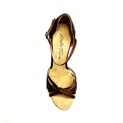Scarpa da donna Wish Dance Shop Ginevra/6 con nodino, fascette in raso seta bronzo tan e tacco rocchetto tondo.