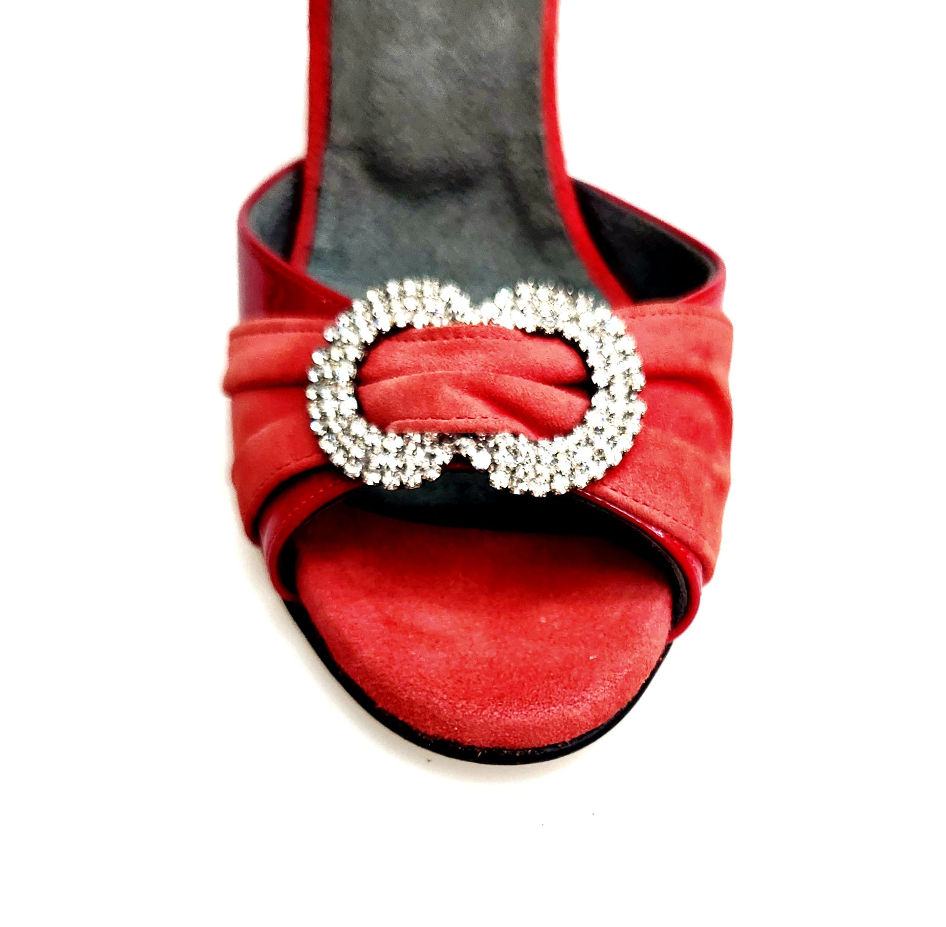 Sandalo donna Wish Dance Gilda SW F.626 in pelle di vernice rossa, camoscio rosso, con gioiello Swarovski e tacco a spillo smaltato.