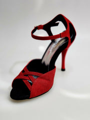 Load image into Gallery viewer, Morgane Scarlett (691) - Sandalo da Donna in Camoscio Rosso con Fascette in Camoscio Rosso e Tacco a Spillo Smaltato Rosso Effetto Gommato
