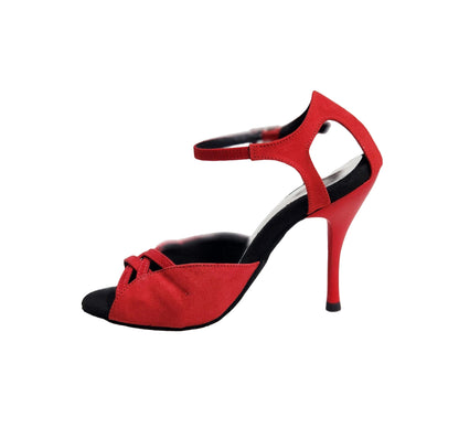 Sandalo da donna Morgane Scarlett Wish Dance Shop in camoscio rosso con fascette e tacco a spillo smaltato rosso.