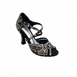 Carica immagine nella Galleria, SAMIRA (L19) - Scarpa da Ballo in Raso Seta Laserata Disegno Leopardo Bianco Con Swarovski Boreali e Tacco a Rocchetto
