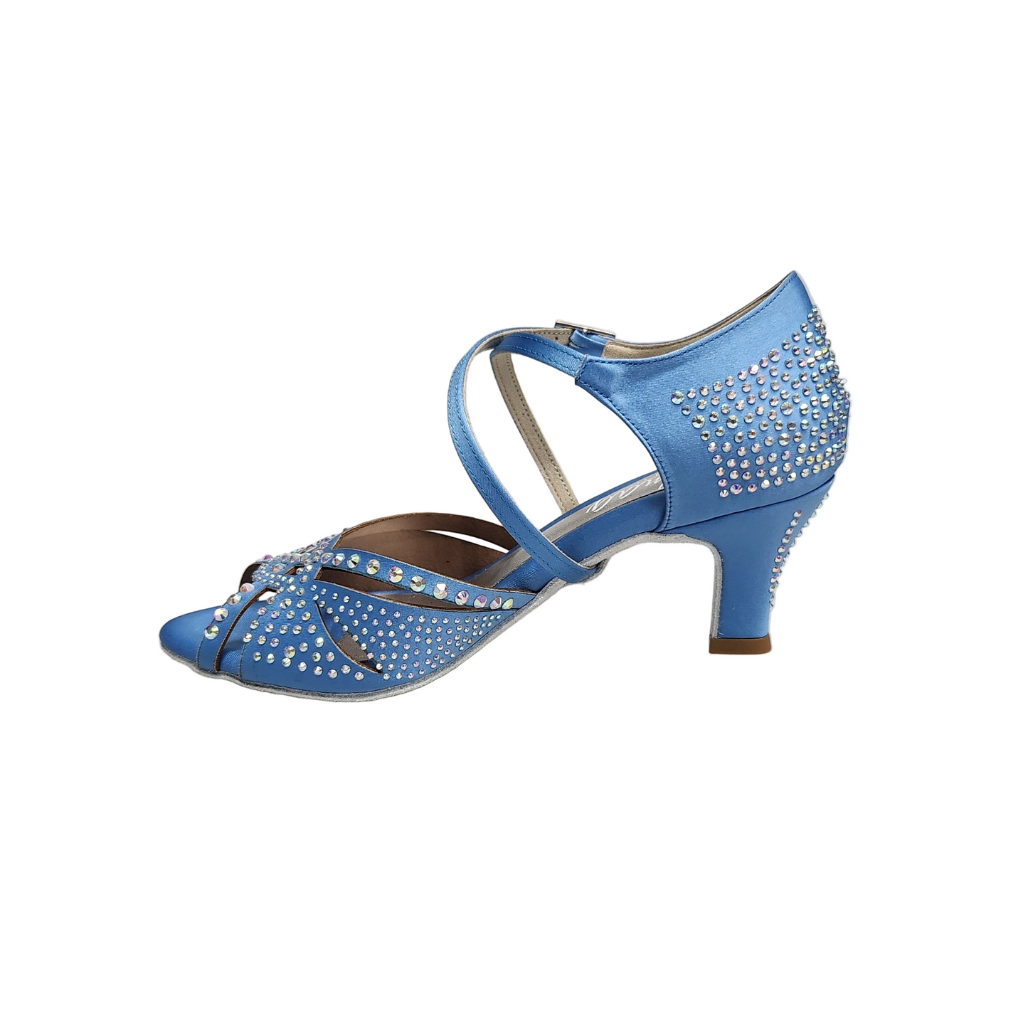 Scarpa da ballo Samira (L19) in raso seta azzurro cielo con Swarovski boreali e tacco basso a rocchetto, di Wish Dance Shop