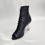 Carica immagine nella Galleria, ALEXIS Black Silver (Art. 132) - Mezzo Stivaletto con Zip in Pelle Nera Tacco a Stiletto Squadrato Sottile in Alluminio Laminato Argento
