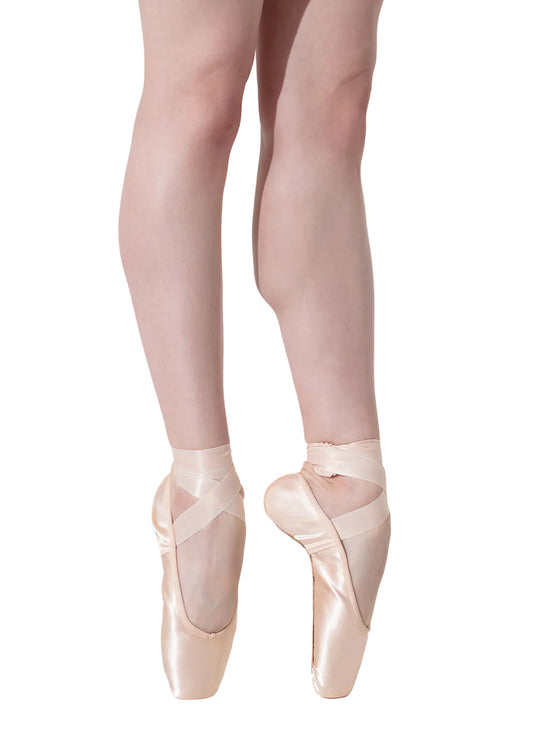 Punte da danza classica Grishko Triumph con suola dura, larghezza normale, ideali per ballerine professioniste e appassionate.