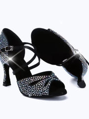 Carica immagine nella Galleria, BORBOLETA Dreams Deluxe (L2/L642CE) - Scarpa da Ballo in Raso Nero con Strass Boreali e Tacco a Rocchetto