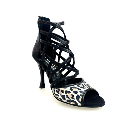 Scarpa Wishdance Megan 161P, sandalo da donna in pelle nera con tomaia anteriore in maculato, elegante e comoda.