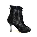 Load image into Gallery viewer, CONNY Fish Black (Art. 130) - Sandalo Mezzo Stivaletto con Zip in Fish Nero e Rete Nera Glitterata Tacco a Stiletto squadrato Smaltato Nero
