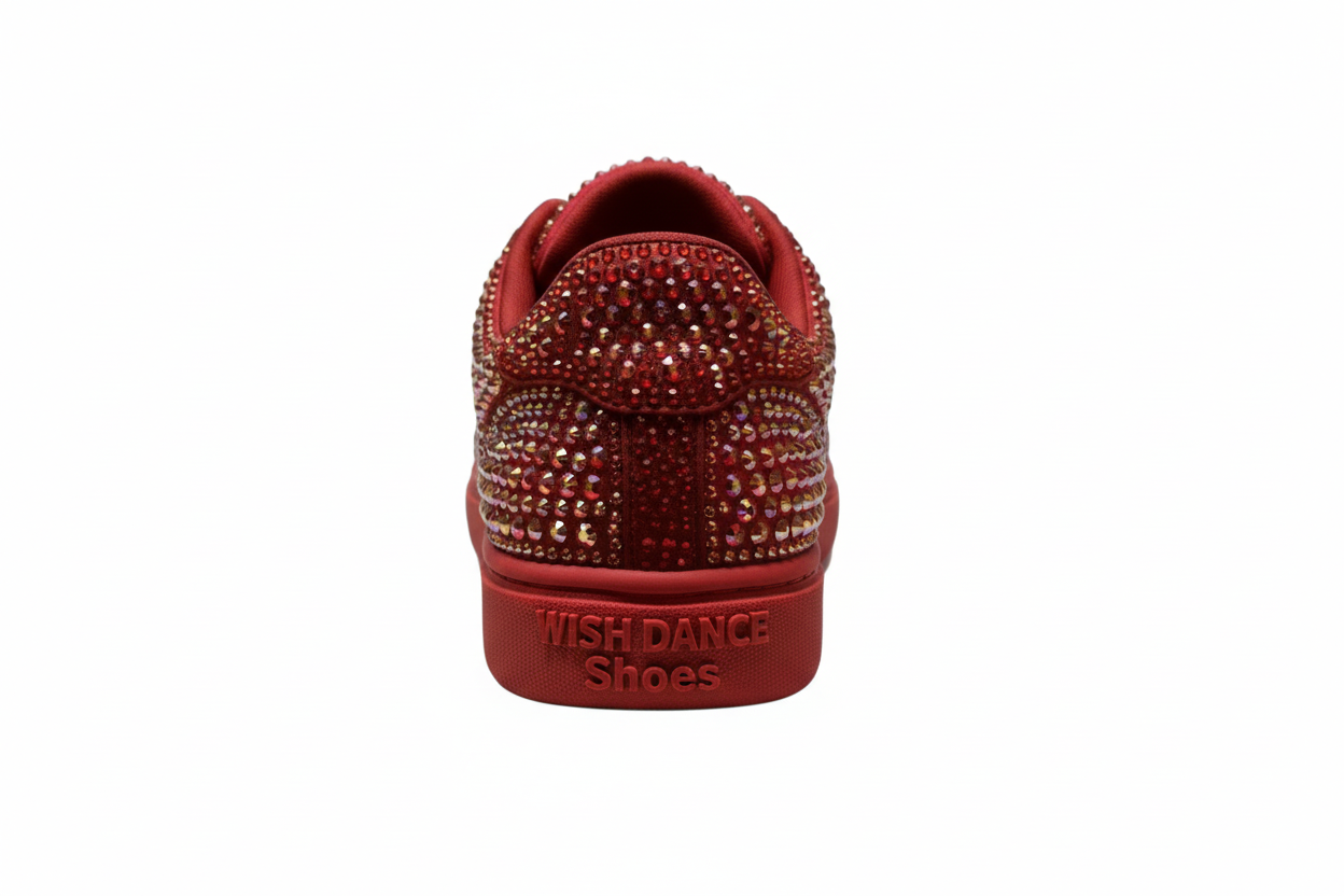 Sneaker Rubin De Lux Wish Dance Shop in camoscio vegan con Swarovski Boreali, suola rossa in gomma e resina, dettagli cerchi rossi