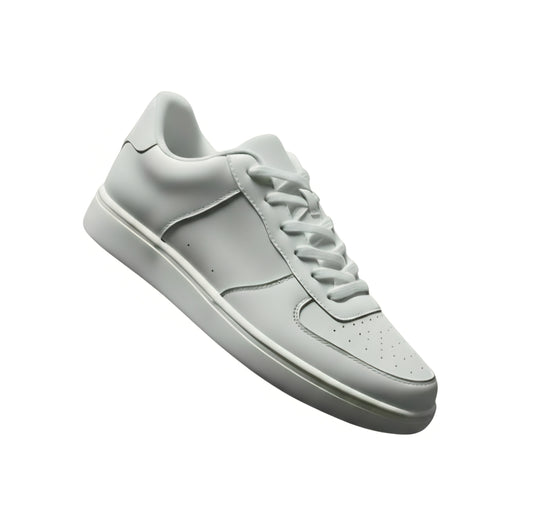 Sneaker in ecopelle bianca Wish Dance Shop con suola in gomma e resina, dettagli neri e design elegante.