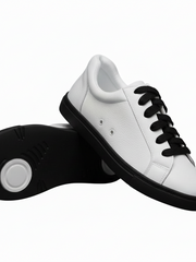 Load image into Gallery viewer, Ataca Vortice (FCE) - Sneaker Ecopelle Totale Bianca materiale Vegan confort Light Flex Suola Bianca in Gommina e Resina Tecnica Cerchi neri