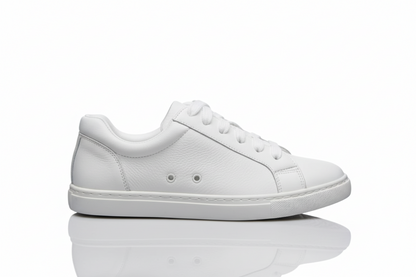 Sneaker ecopelle bianca ATACA Gabriel Vortex Wish Dance Shop con suola in gomma e resina, dettagli oro e design confortevole.