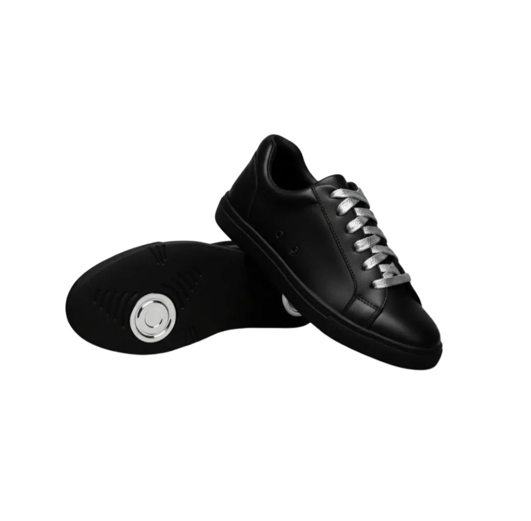 Sneaker ecopelle nera Wish Dance Shop ATACA Black Mamba Vortex con suola in gomma e resina, dettagli argento e design confortevole.