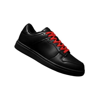 Sneaker in ecopelle nera vegan Wish Dance Shop con suola in gomma e resina tecnica, dettagli con cerchi rossi.