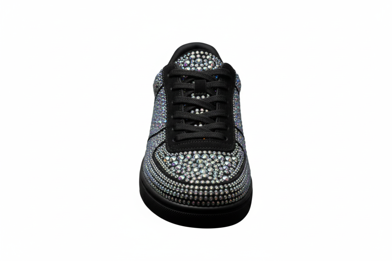 Sneaker Poseidon De Lux Vortex Wish Dance Shop in camoscio vegan nero con Swarovski Boreali, suola nera gomma e resina tecnica.