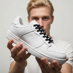 Carica immagine nella Galleria, Sneaker ecopelle vegana ODINO Wish Dance Shop con suola bianca in gomma e resina, dettagli con cerchi neri.
