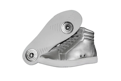 Sneaker GERO Noah Silver Vortex Wish Dance Shop, colletto alto, ecopelle argento, suola bianca, stile moderno e comfort.