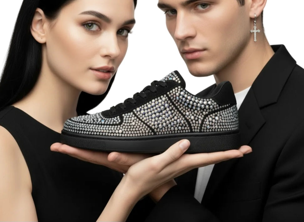 Sneaker POSEIDON De Lux Vortex Wish Dance Shop in camoscio vegan nero con Swarovski Boreali, suola nera gomma e resina tecnica.