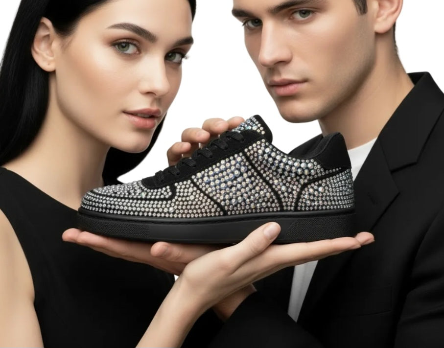 Sneaker Poseidon De Lux Vortex Wish Dance Shop in camoscio vegan nero con dettagli Swarovski e suola nera in gomma e resina tecnica