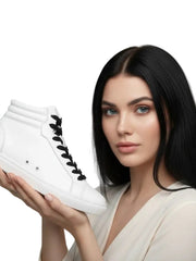 Carica immagine nella Galleria, Sneaker bianca GERO White Vortex Wish Dance con suola bianca, dettagli neri e design in ecopelle vegan, comoda e flessibile.