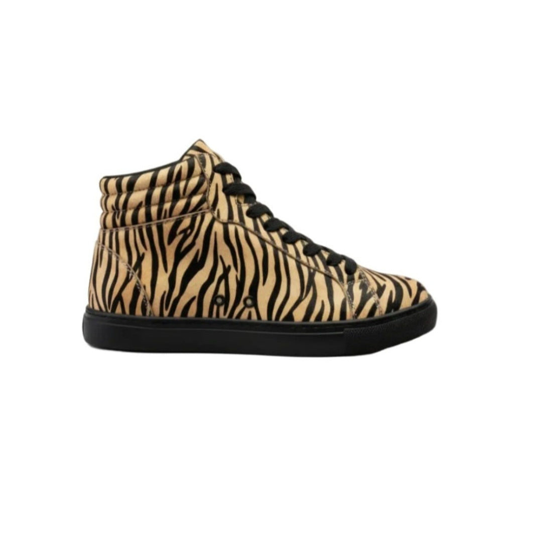 Sneaker GERO Tiger Black Vortex Wish Dance Shop con design tigre del Bengala, suola nera in gomma e resina, stile alto e vegan.