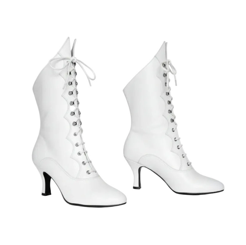 Stivali Wish Dance Shop in pelle bianca con chiusura anteriore e alamari a stringhe, modello D-3 Pairè (L/B/Jo).