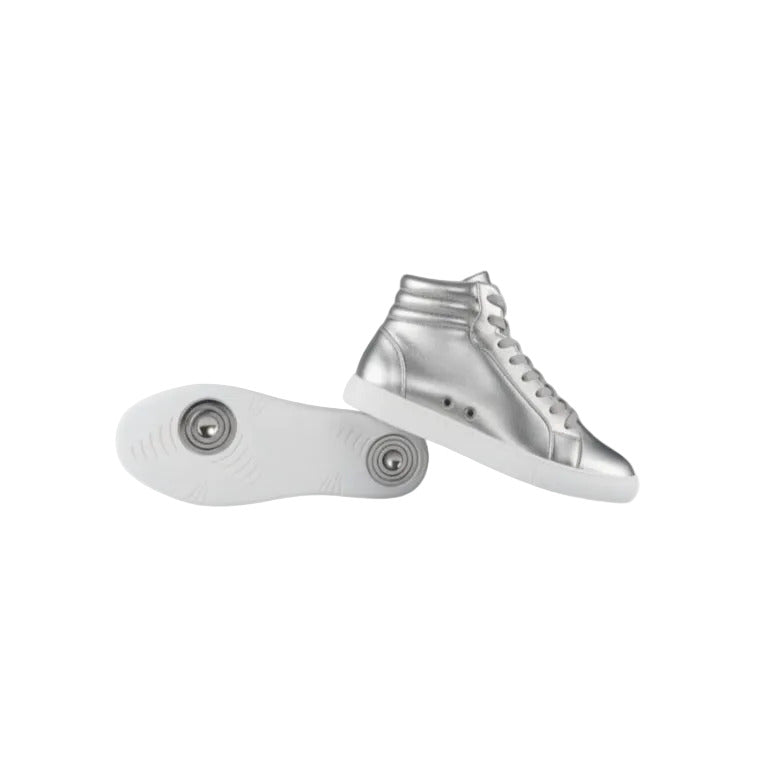 Sneaker GERO Noah Silver Vortex Wish Dance Shop, collo alto, ecopelle argento, suola bianca e dettagli in resina tecnica.