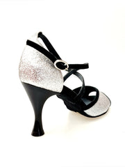 Carica immagine nella Galleria, WENDY/BO  F.533 (R.L. by WISH DANCE) - Sandalo in Camoscio Nero e Glitter Argento Tacco Basso a Rocchetto rotondo Smaltato Nero
