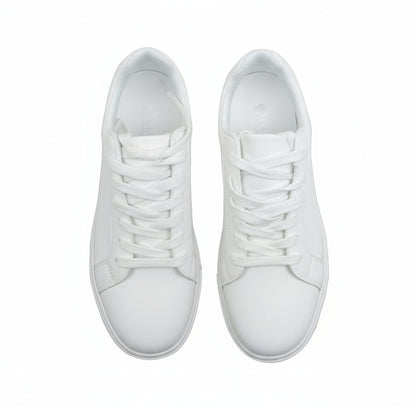 Sneaker ecopelle bianca Suprema White Black Vortex FCE con suola in gomma e resina, dettagli neri e design comodo.