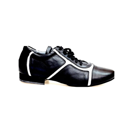 Sneaker Antony 115 Wish Dance Shop da uomo in pelle nera con inserti in vernice bianca, scarpa moderna e stilosa.