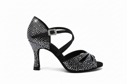 Scarpa da donna in raso nero FLAVIA Dreams Deluxe con strass boreali e tacco a rocchetto, elegante e brillante.