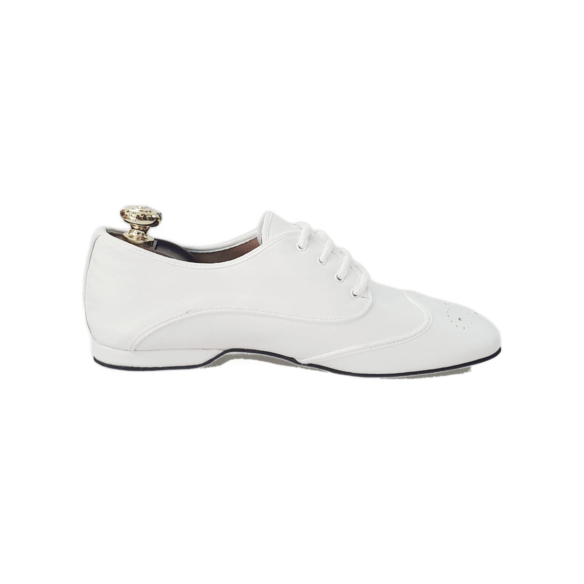 Scarpa Jazz Billie Pearl White di Wish Dance Shop in pelle bianca con profilo bianco, ideale per danze jazz.