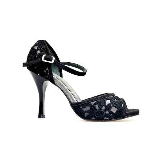 Sandalo donna Wish Dance in camoscio nero con cinturino in pizzo Sally Nero, tacco a rocchetto smaltato nero.