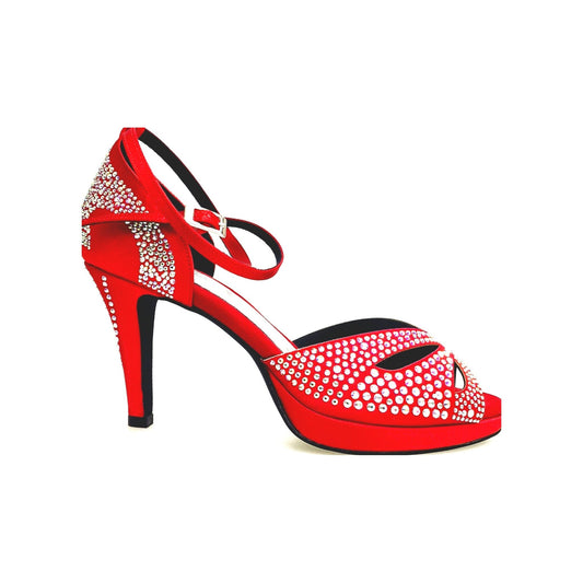 Scarpa da ballo in raso seta rosso intenso con Swarovski, plateau, tacco basso a spillo largo, ideale per danza elegante.