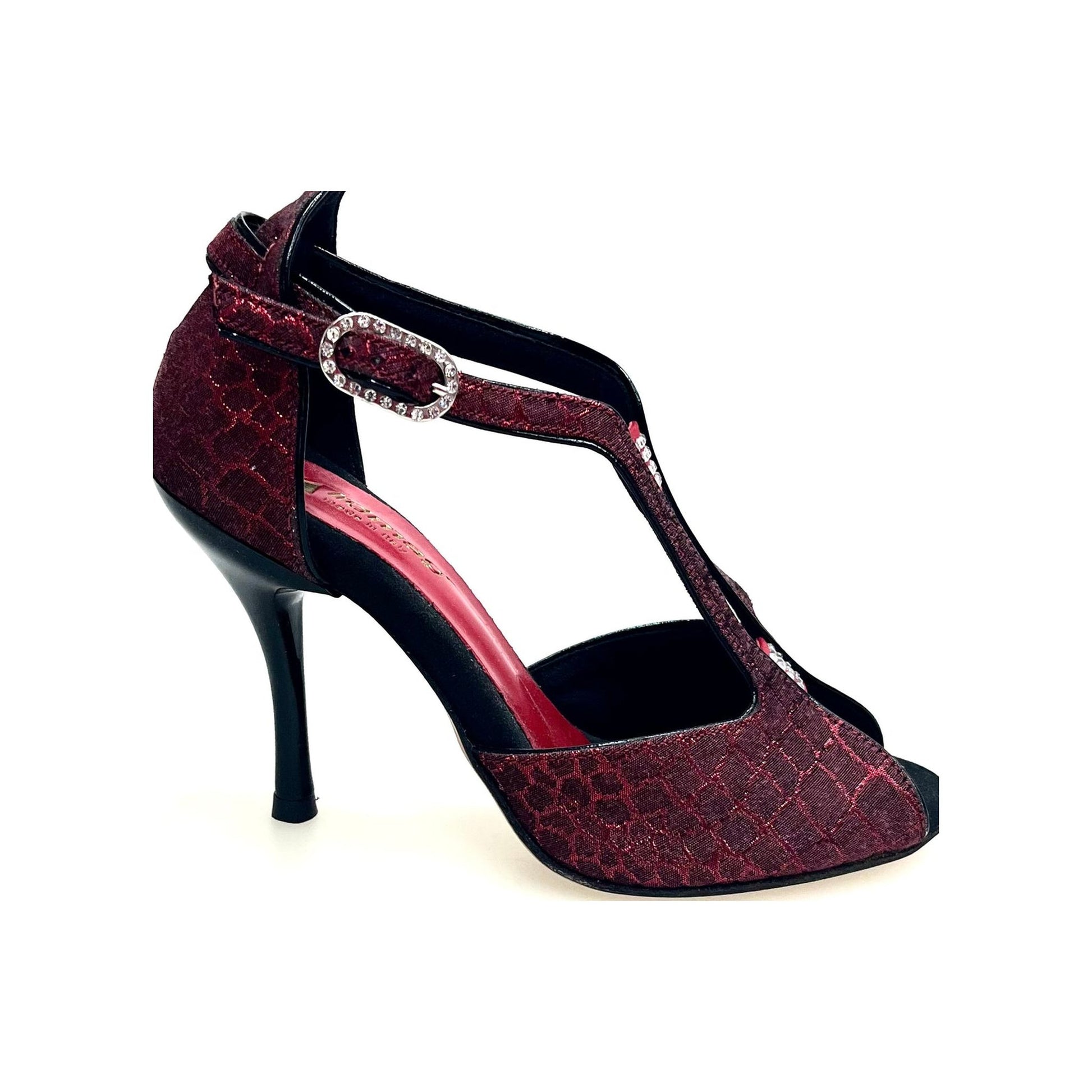 Scarpa da donna Fascino 401 in Sunset rosso con dettagli neri, tacco a spillo smaltato nero, elegante e alla moda.