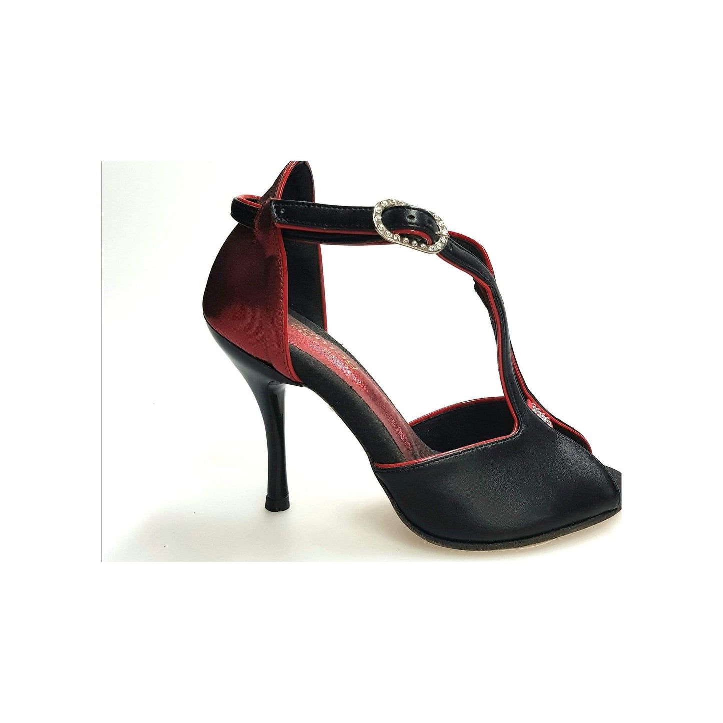 Scarpa da donna Wishdance in pelle nera con tallone in lurex rosso, design elegante e dettagli raffinati.