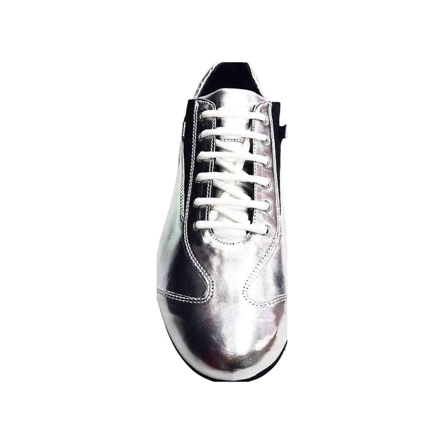 Sneaker in pelle argento Fiesta Ivan di Wish Dance Shop, scarpa elegante e confortevole per il ballo e il tempo libero.