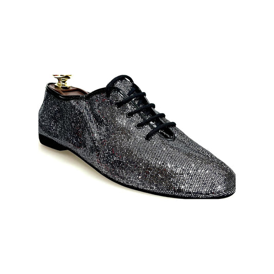 Scarpa Jazz 03 Wish Dance Shop in Prisma Carbon, con suola flessibile e design elegante, visibile in primo piano.