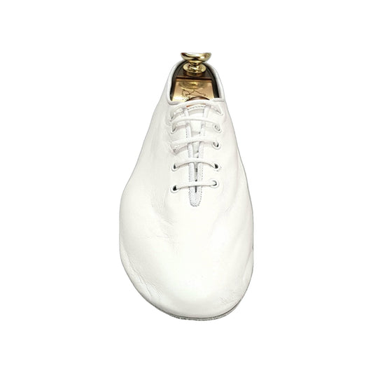 Scarpa jazz bianca Cahetel White J04 in pelle morbida, comfort e stile, perfetta per danza e performance.