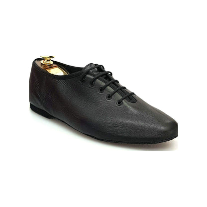 Scarpa Jazz Confort Jazz 04 in pelle nera, con suola antiscivolo, perfetta per danza e comfort.