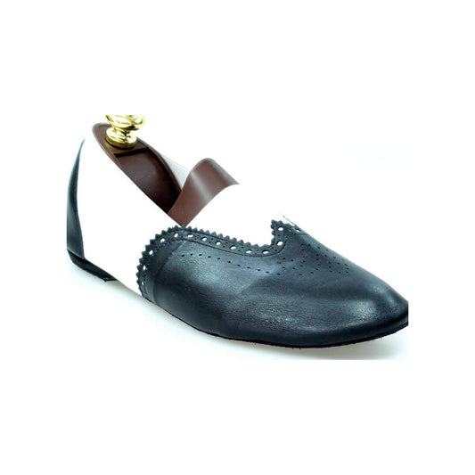 Scarpa jazz Roly Jazz 06 in pelle nera con elastico bianco e suola bufalo confort flex, ideale per danza.
