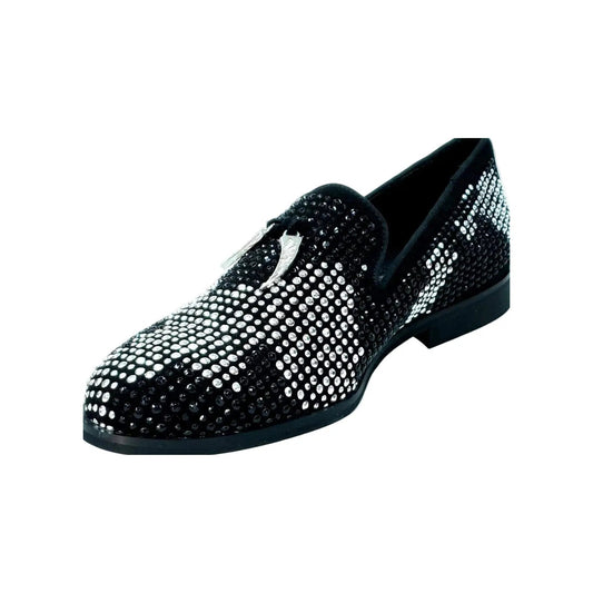 Mocassino da uomo Wishdance Lion Black Silver in camoscio nero con miniborchie nere e argento, dettagli di zanne in argento.
