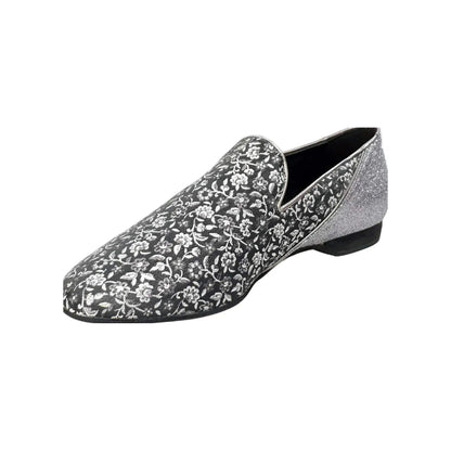 Scarpa da uomo Serse (800B) in tessuto veneziano grigio con tallone in glitter carbon, mocassino elegante e moderno.